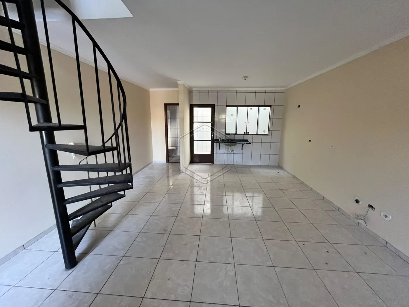 Alugar Casa Residencial / Sobrado em Dourados R$ 1.700,00 - Foto 5