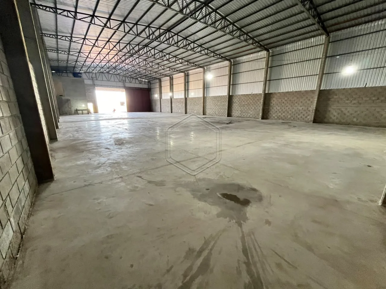 Alugar Comercial / Galp&atilde;o em Condom&iacute;nio em Dourados R$ 22.000,00 - Foto 2