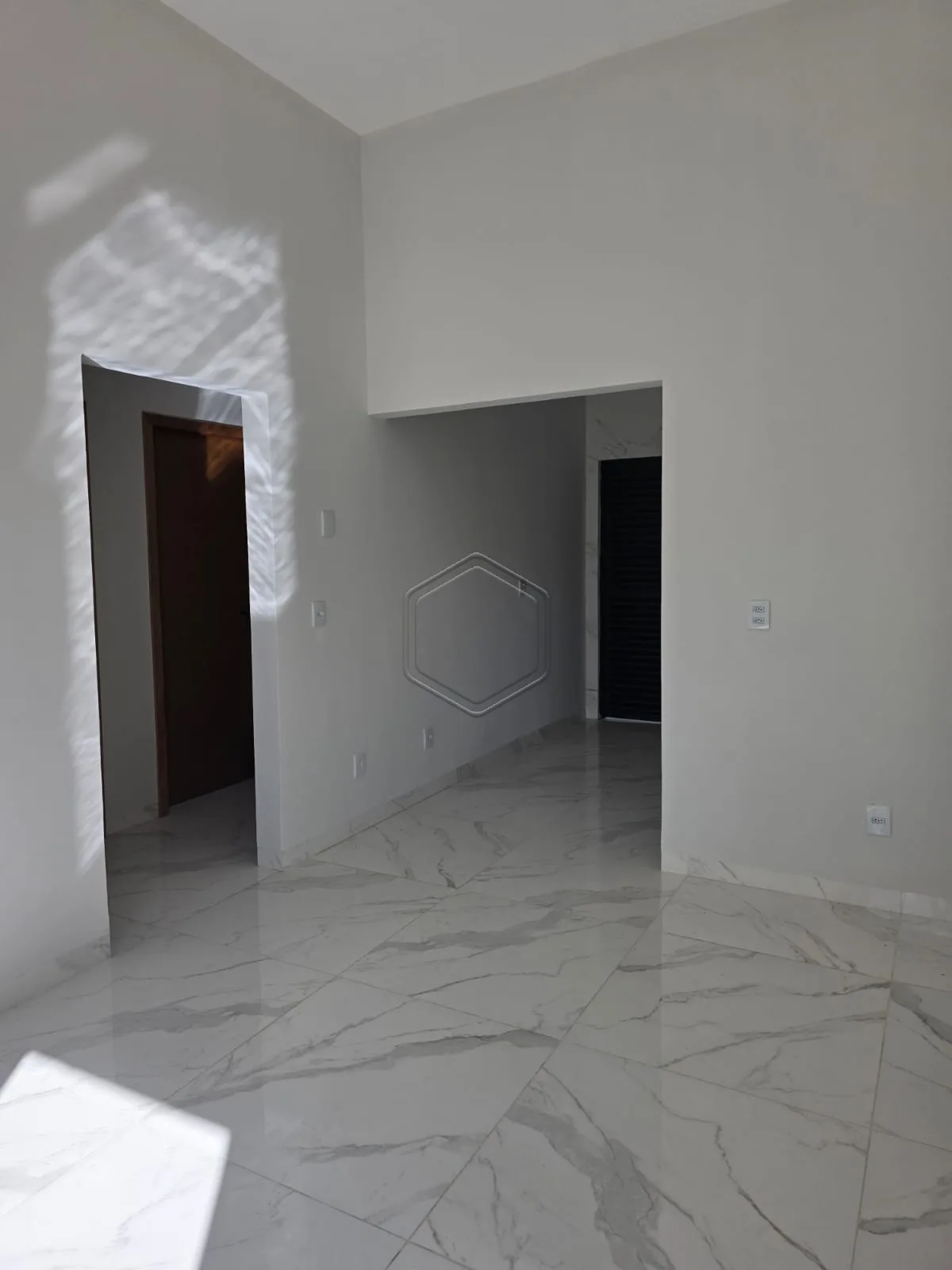 Comprar Casa Residencial / Padr&atilde;o em Dourados R$ 460.000,00 - Foto 4