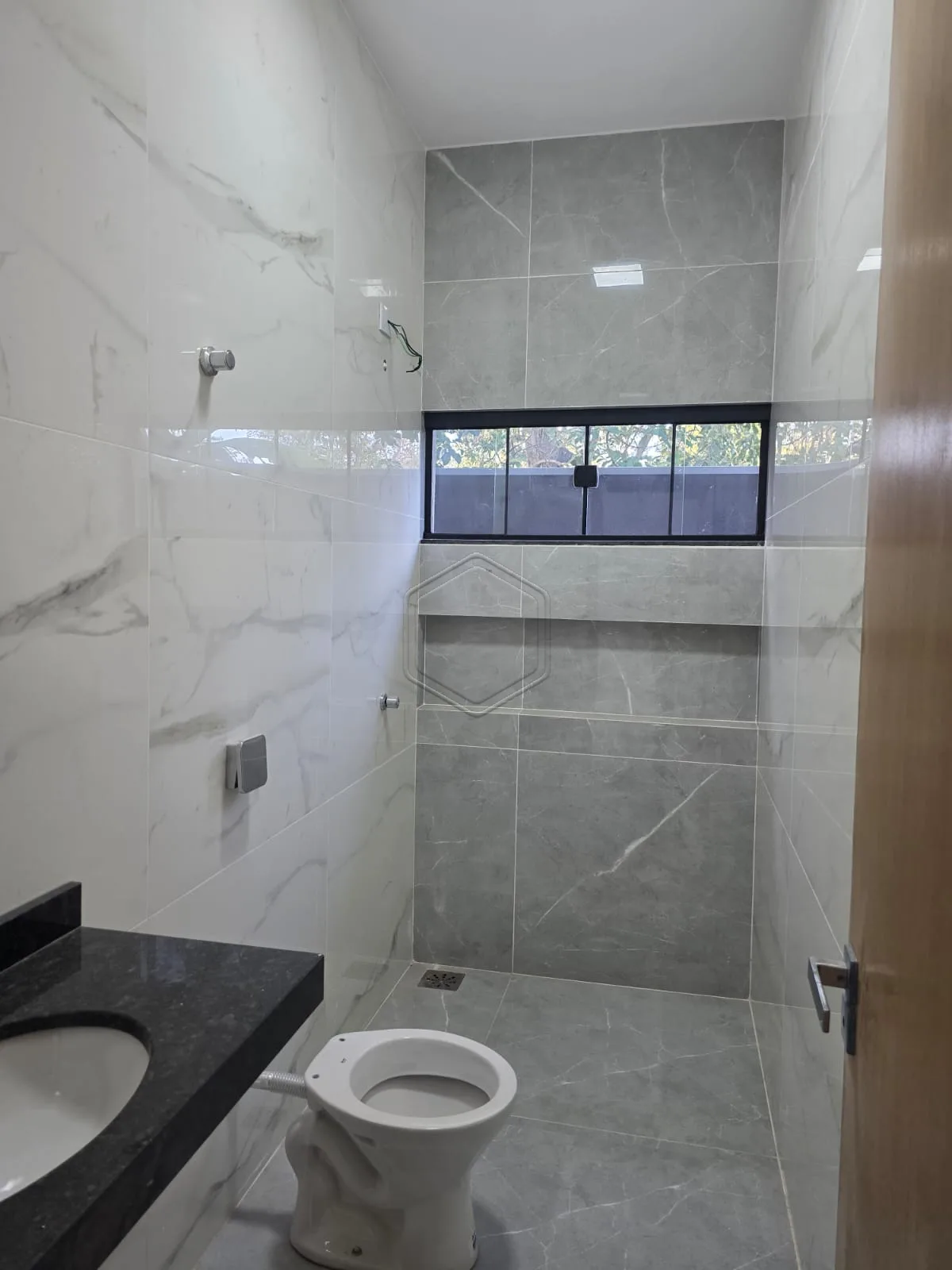 Comprar Casa Residencial / Padr&atilde;o em Dourados R$ 460.000,00 - Foto 5