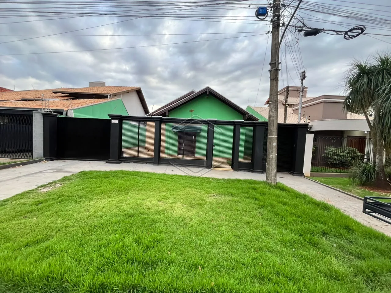 Alugar Casa Residencial / Padr&atilde;o em Dourados R$ 4.900,00 - Foto 1