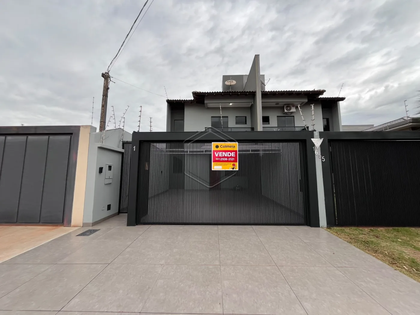 Comprar Casa Residencial / Sobrado em Dourados R$ 490.000,00 - Foto 1
