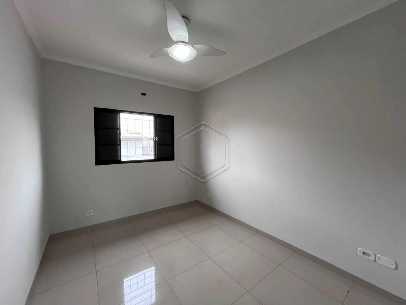 Comprar Casa Residencial / Sobrado em Dourados R$ 490.000,00 - Foto 8
