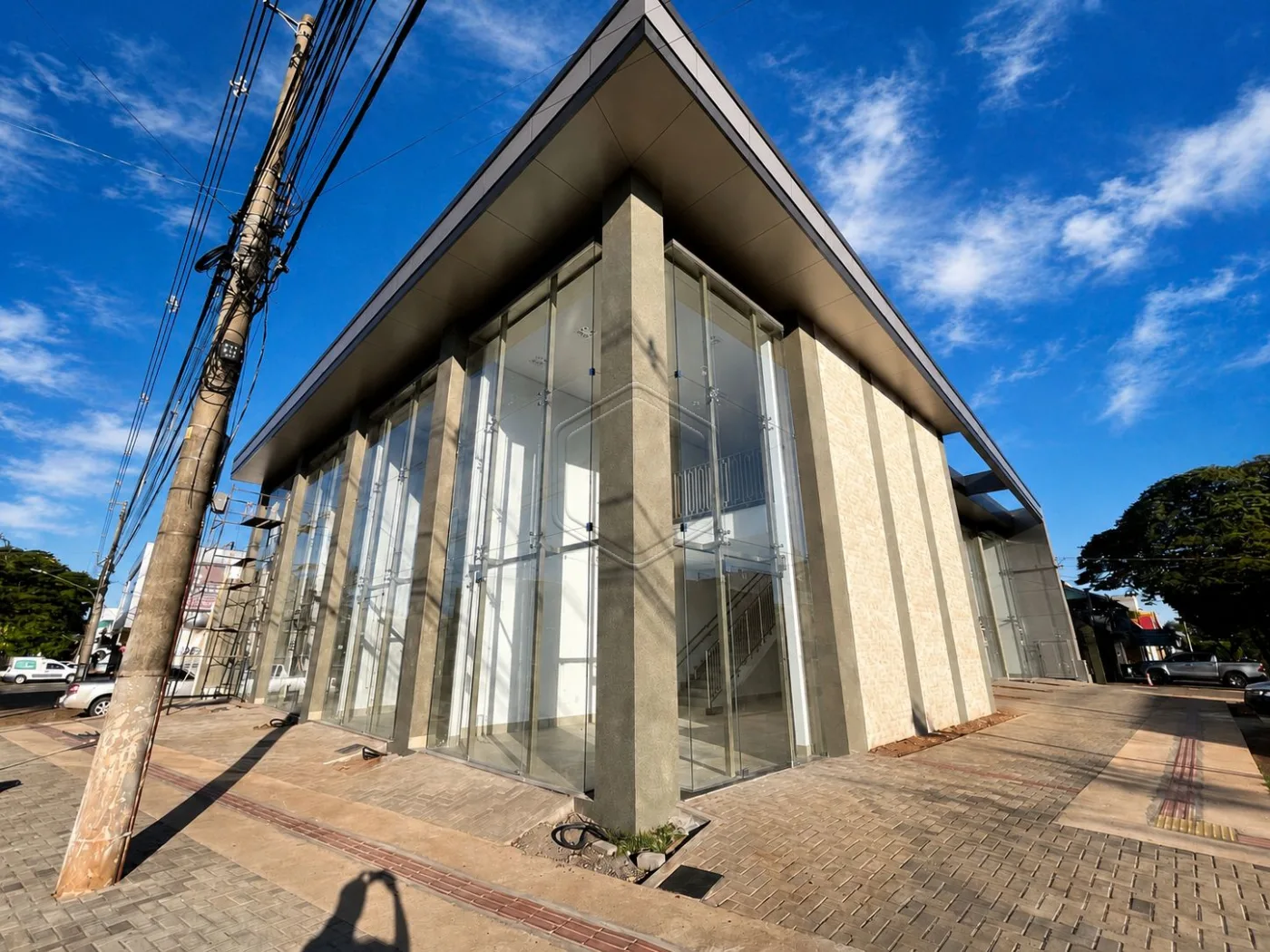 Alugar Comercial / Sala em Dourados R$ 4.800,00 - Foto 1