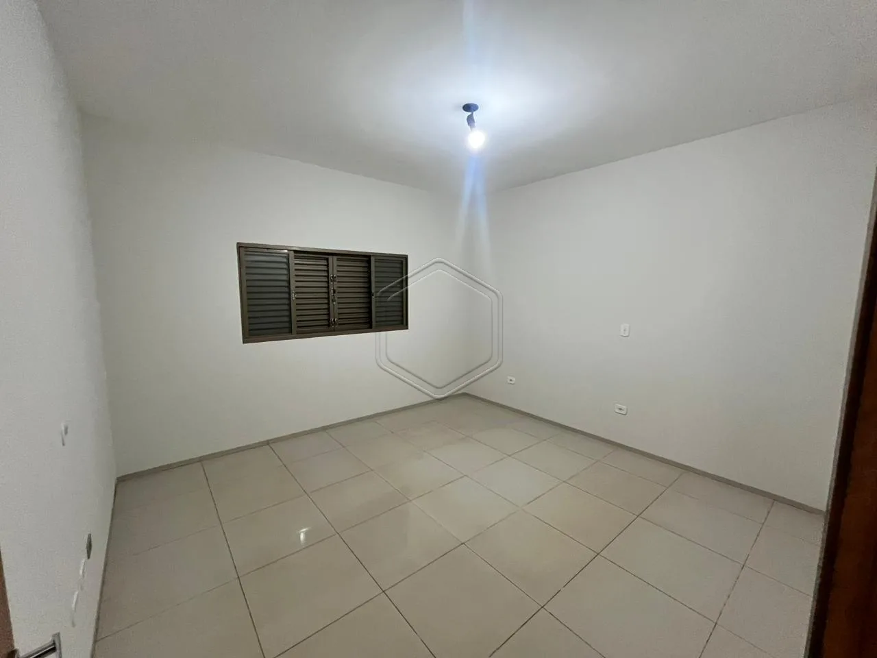 Alugar Casa Residencial / Padr&atilde;o em Dourados R$ 2.300,00 - Foto 8