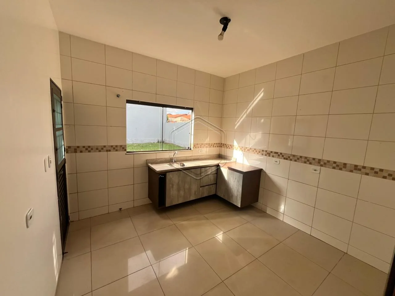 Alugar Casa Residencial / Padr&atilde;o em Dourados R$ 2.300,00 - Foto 5