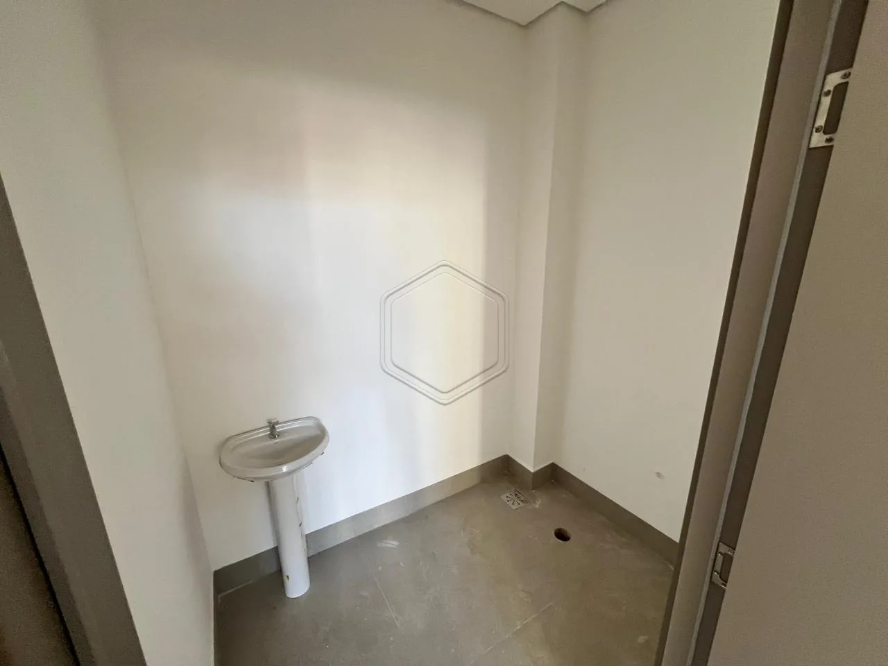 Alugar Comercial / Sala em Dourados R$ 4.800,00 - Foto 4