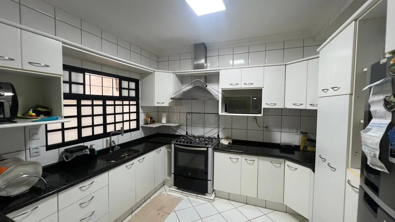 Alugar Casa Residencial / Padr&atilde;o em Dourados R$ 2.500,00 - Foto 5