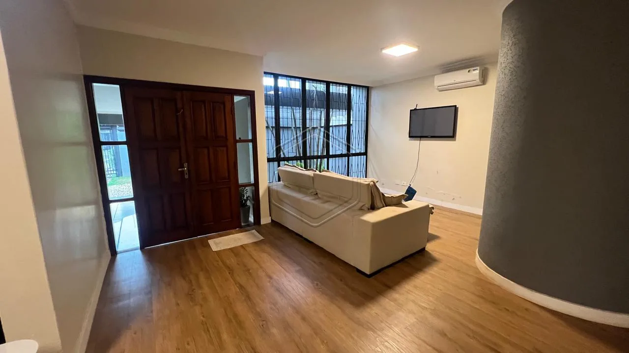Alugar Casa Residencial / Padr&atilde;o em Dourados R$ 2.500,00 - Foto 2
