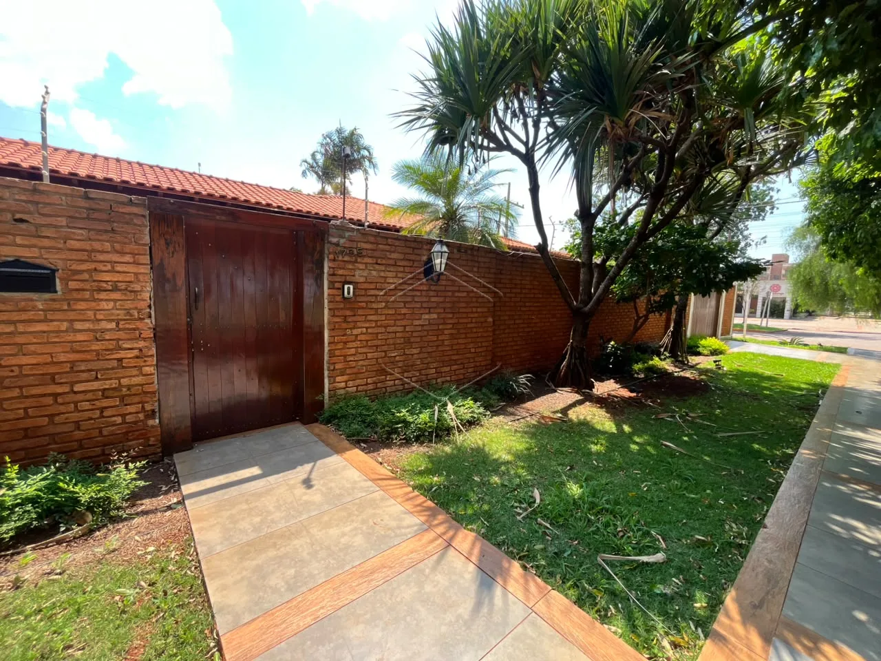 Alugar Casa Residencial / Luxo em Dourados R$ 7.000,00 - Foto 2