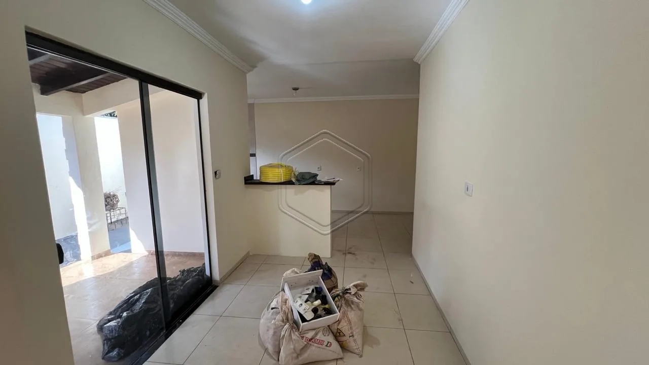 Alugar Casa Residencial / Padr&atilde;o em Dourados R$ 2.000,00 - Foto 2