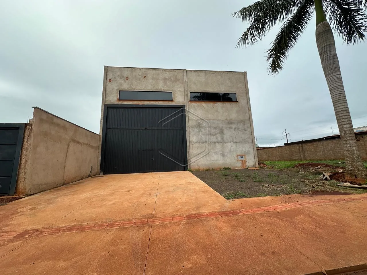 Alugar Comercial / Galp&atilde;o em Dourados R$ 5.000,00 - Foto 1