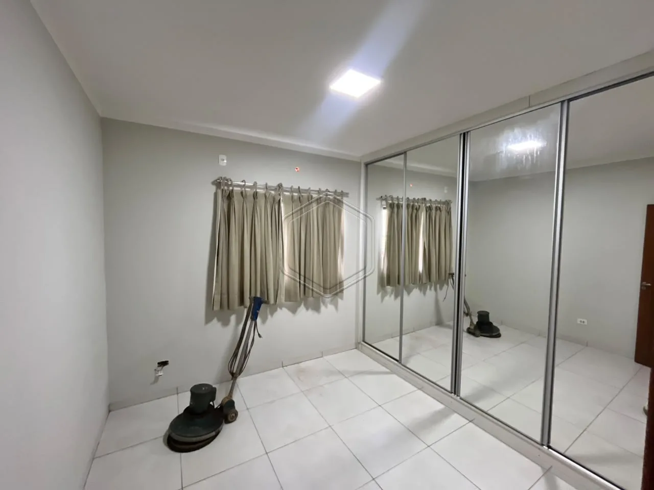 Alugar Casa Residencial / Padr&atilde;o em Dourados R$ 2.900,00 - Foto 9