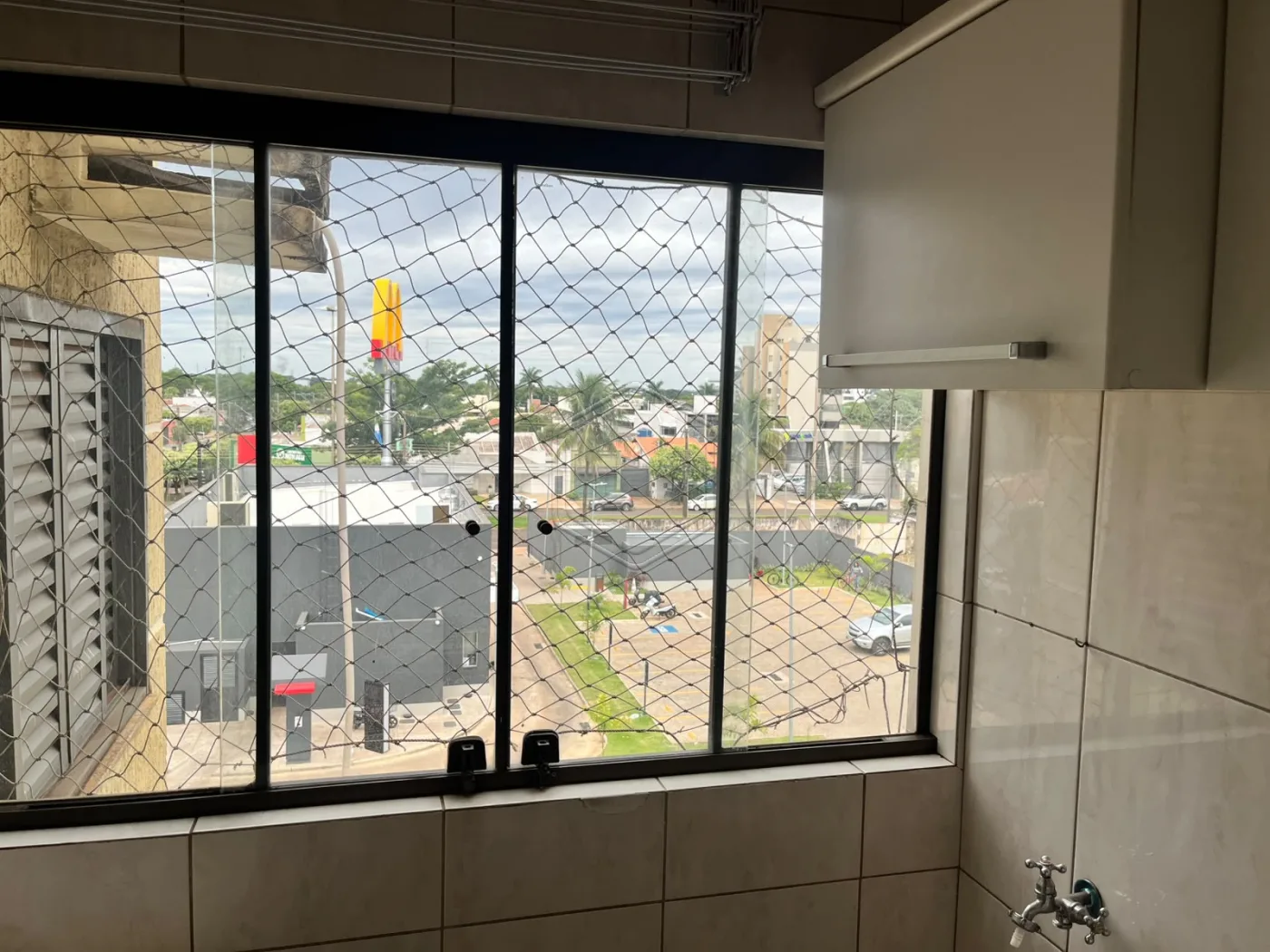 Alugar Apartamento / Padr&atilde;o em Condom&iacute;nio em Dourados R$ 2.000,00 - Foto 9