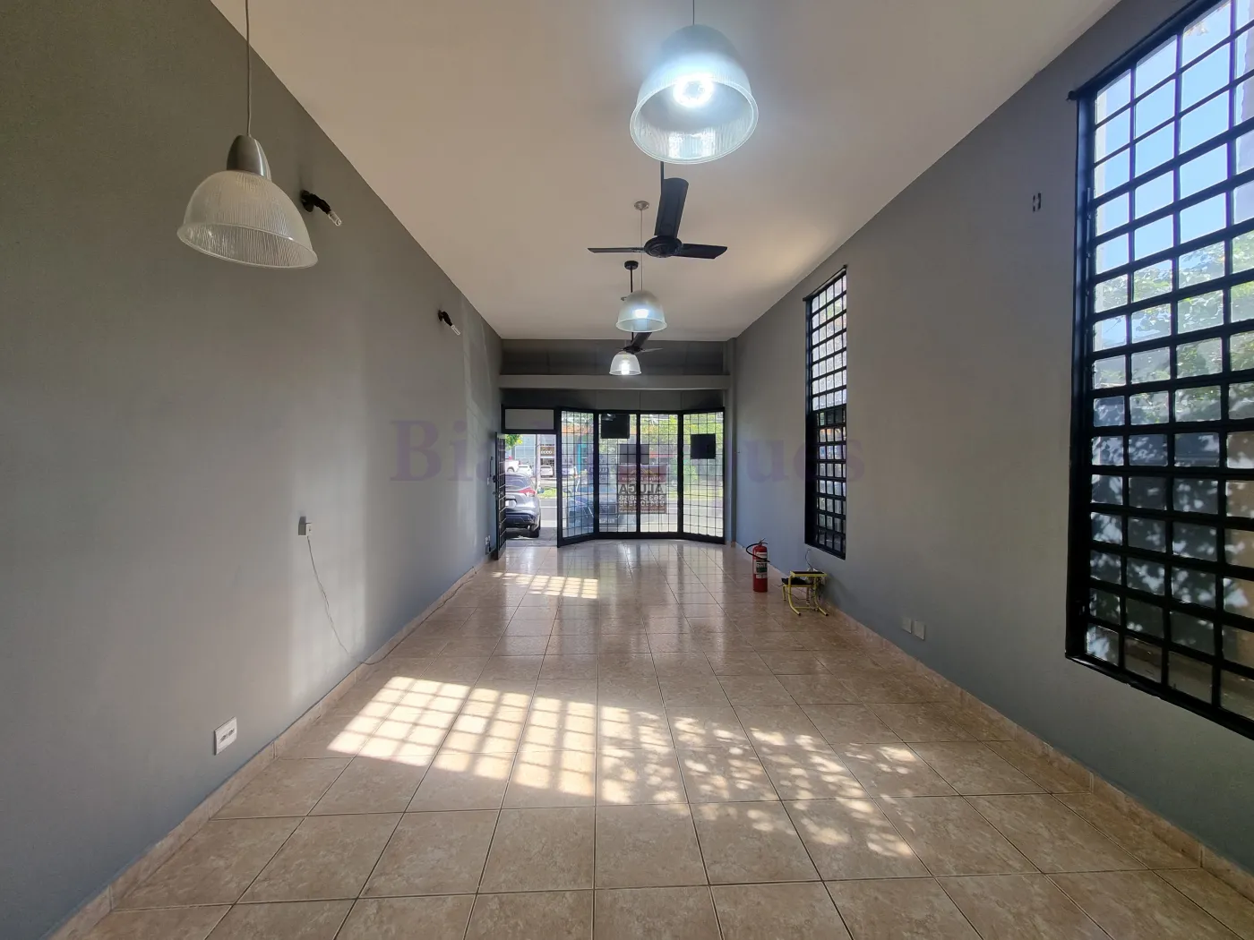 Alugar Comercial / Loja em Ribeir&atilde;o Preto R$ 8.490,00 - Foto 3