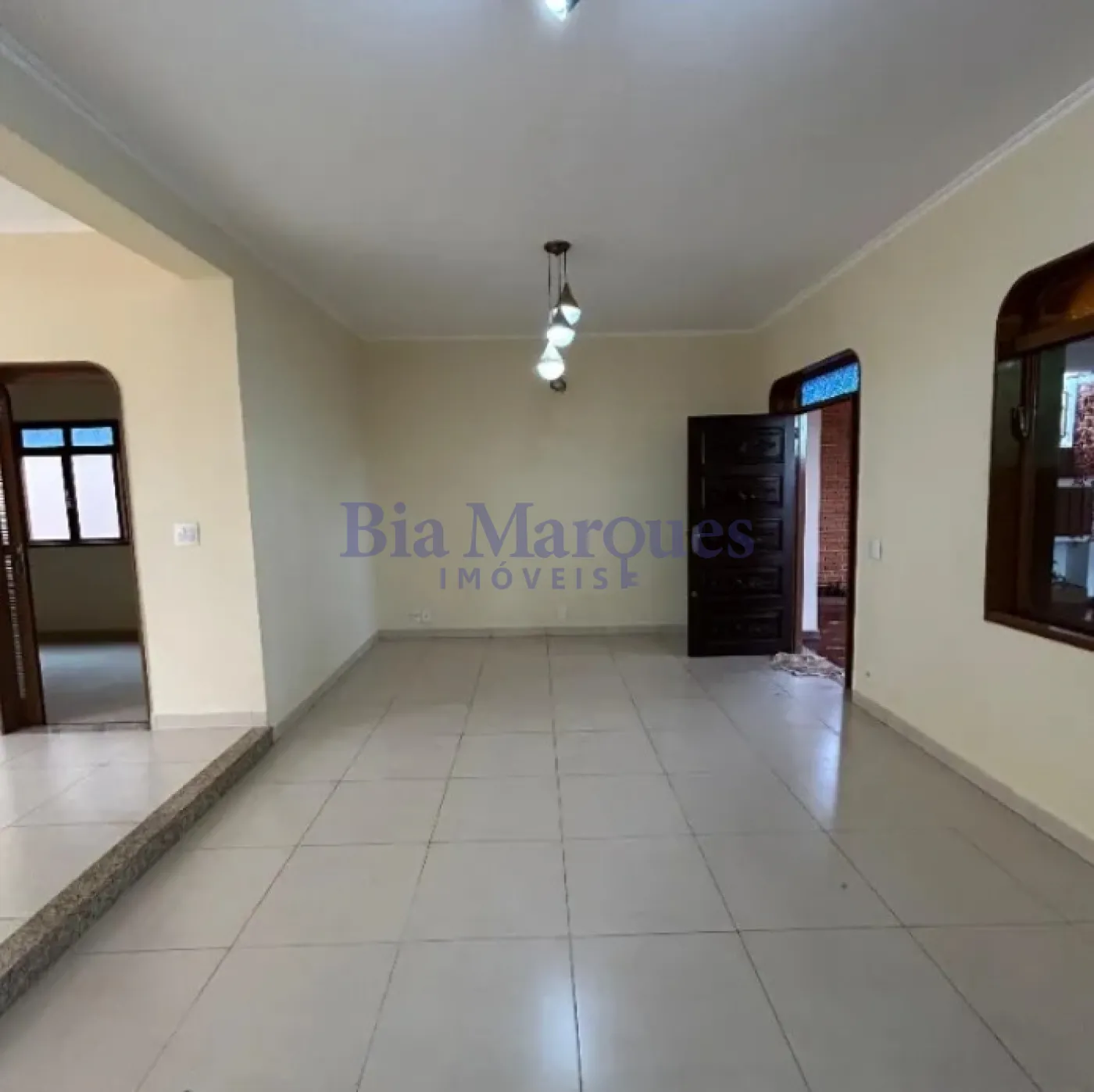 Comprar Casa / Padr&atilde;o em Ribeir&atilde;o Preto R$ 655.000,00 - Foto 2