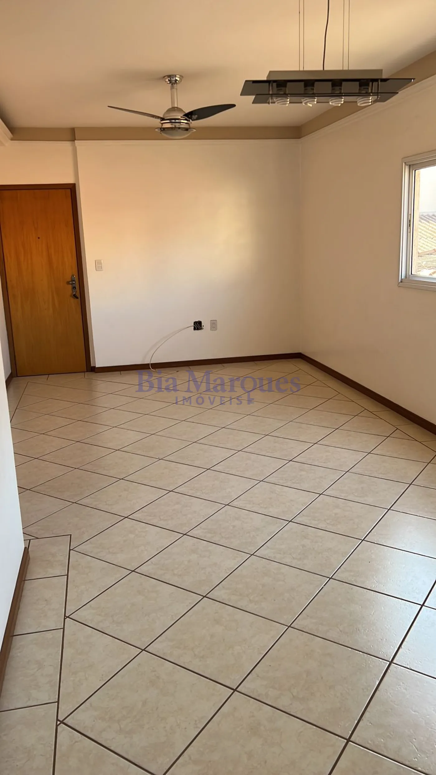 Alugar Apartamento / Padr&atilde;o em Ribeir&atilde;o Preto R$ 3.597,85 - Foto 4