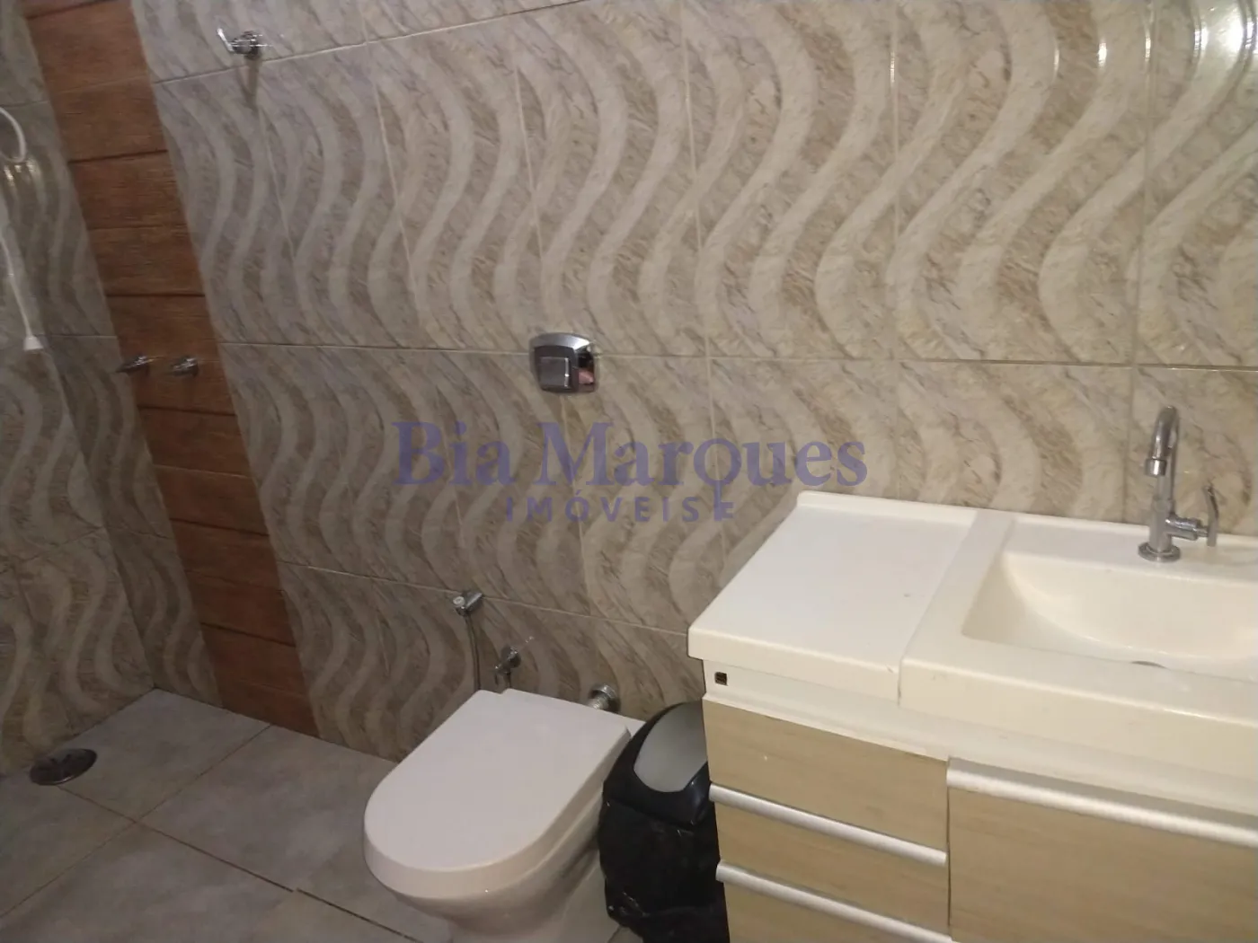 Alugar Casa / Padr&atilde;o em Ribeir&atilde;o Preto R$ 2.400,00 - Foto 7