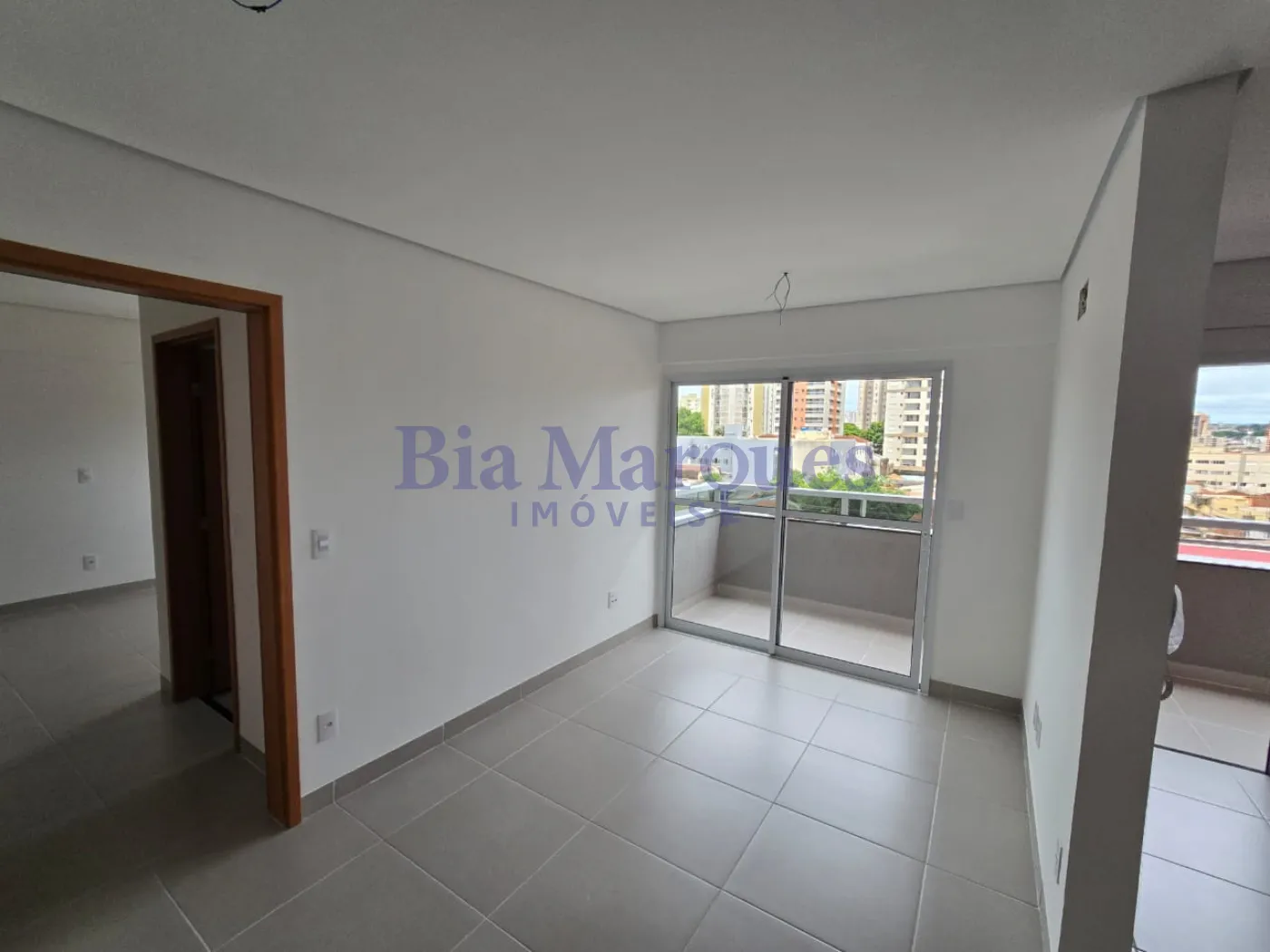 Comprar Apartamento / Padr&atilde;o em Ribeir&atilde;o Preto R$ 350.000,00 - Foto 3