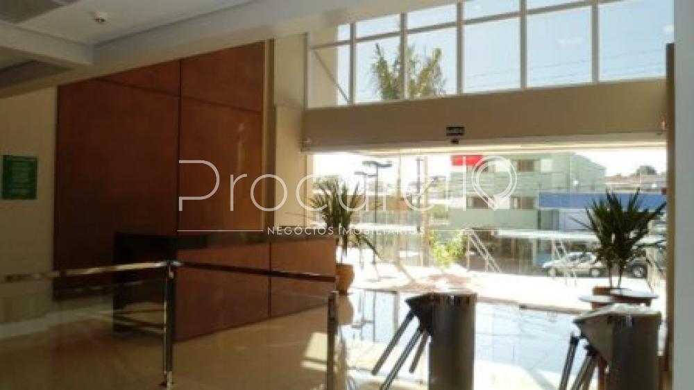 Alugar Comercial / Sala em Ribeir&atilde;o Preto R$ 1.810,00 - Foto 14