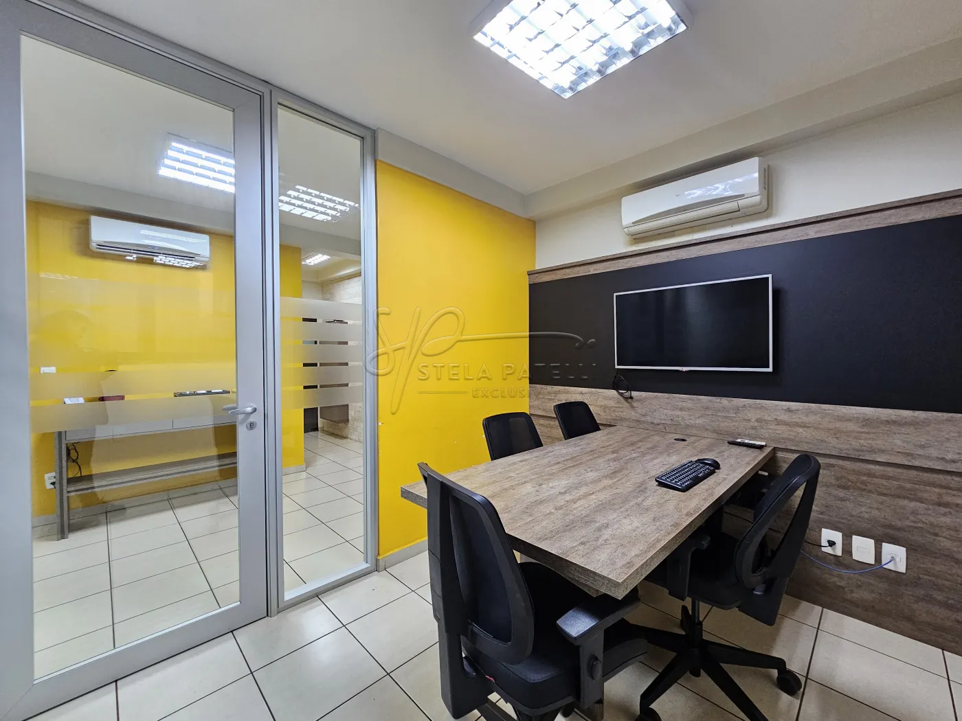 Comprar Comercial condom&iacute;nio / Escrit&oacute;rio - Loja em Ribeir&atilde;o Preto R$ 882.000,00 - Foto 2
