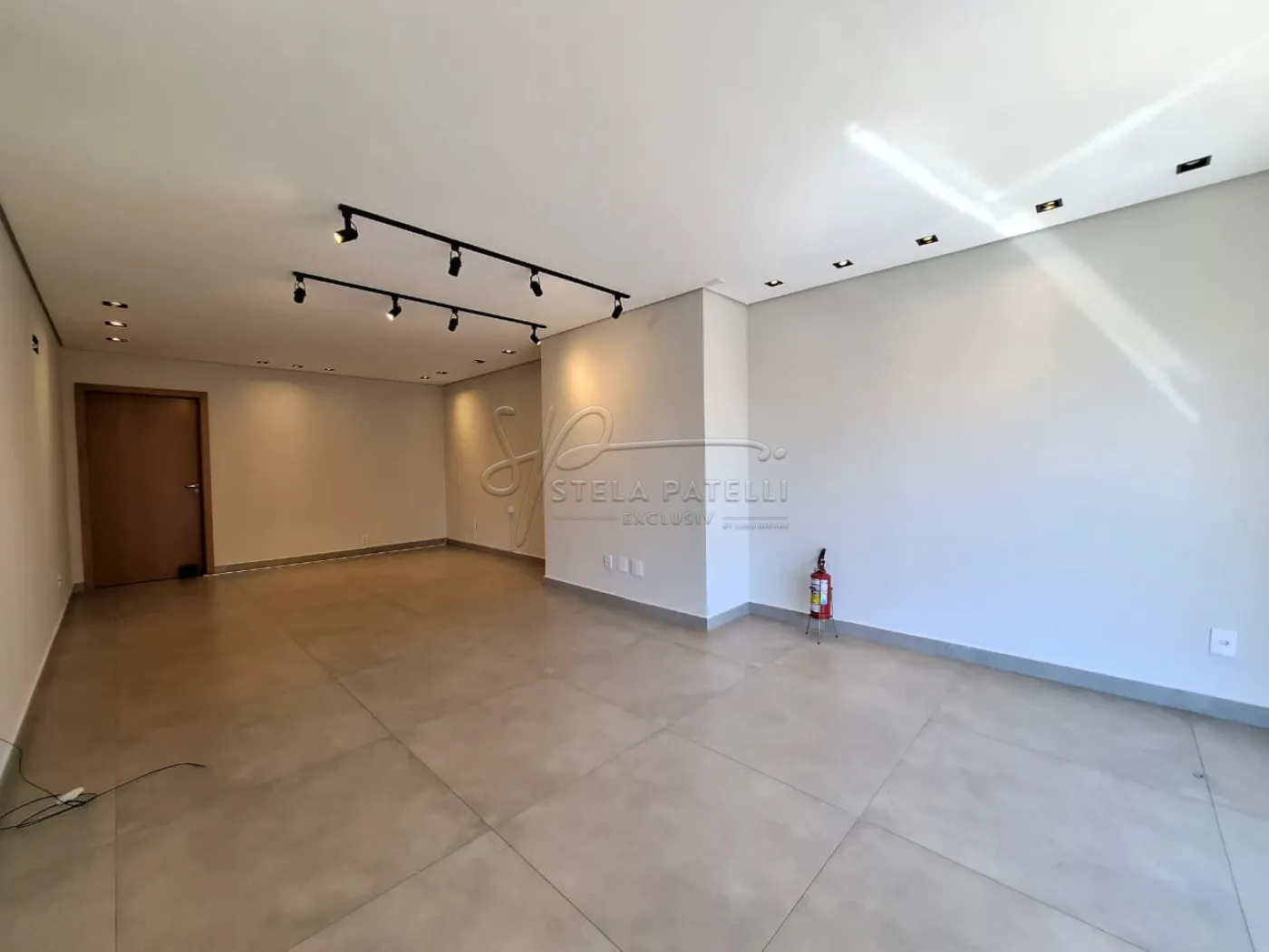 Alugar Comercial condom&iacute;nio / Escrit&oacute;rio - Loja em Ribeir&atilde;o Preto R$ 3.600,00 - Foto 2