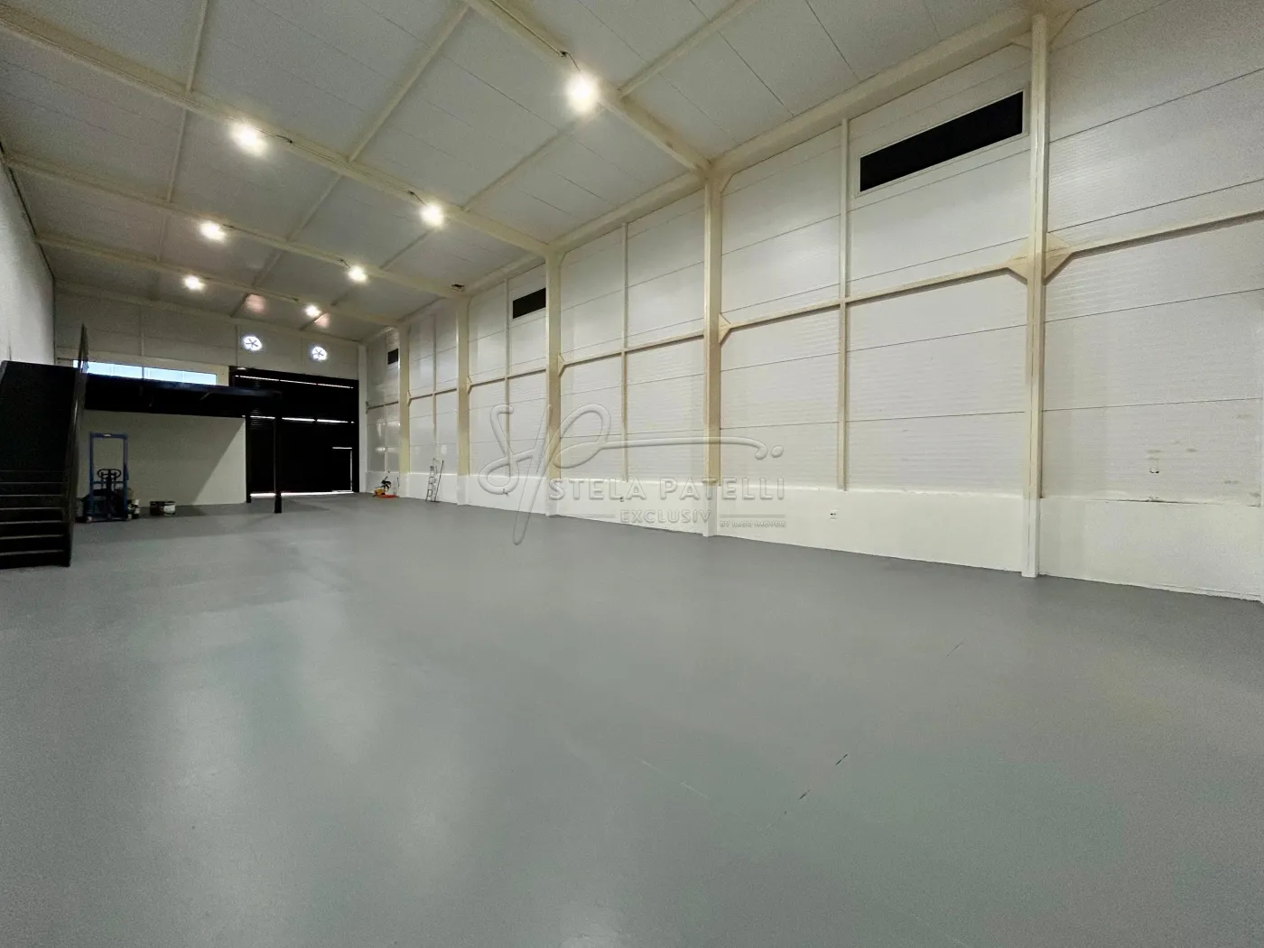 Alugar Comercial padr&atilde;o / Galp&atilde;o - Armaz&eacute;m em Ribeir&atilde;o Preto R$ 9.500,00 - Foto 2