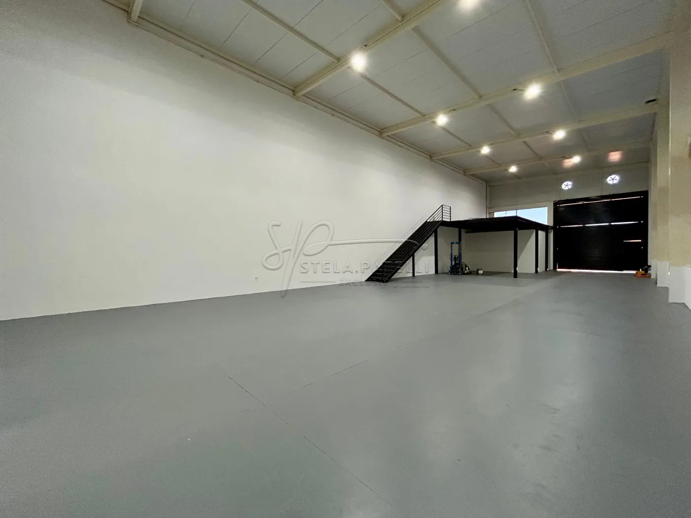 Alugar Comercial padr&atilde;o / Galp&atilde;o - Armaz&eacute;m em Ribeir&atilde;o Preto R$ 9.500,00 - Foto 3