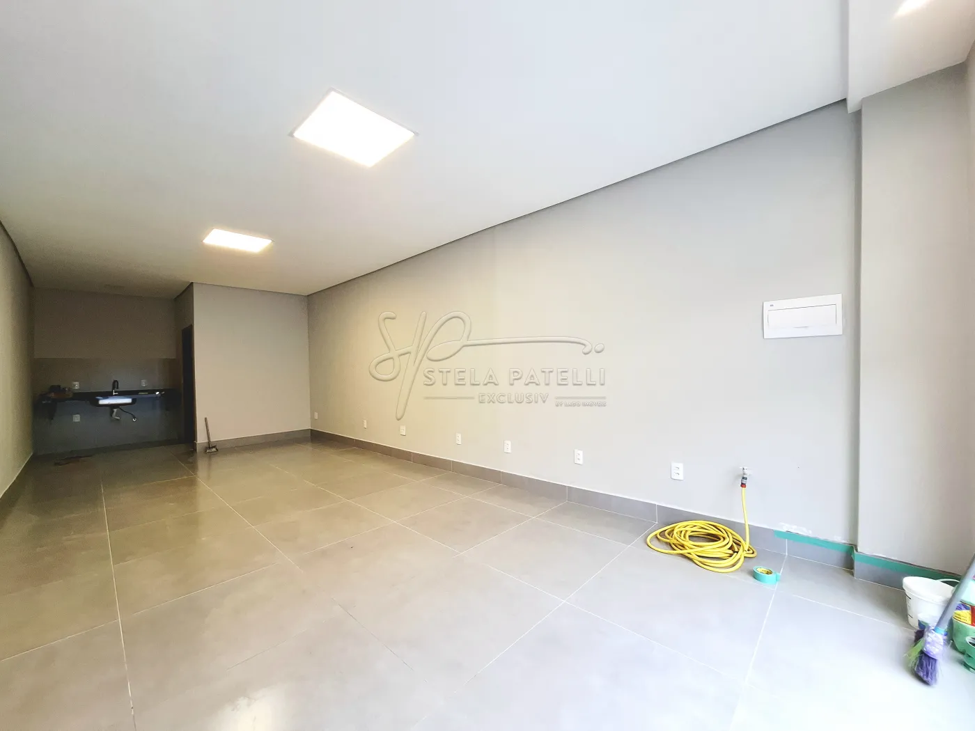Alugar Comercial padr&atilde;o / Loja em Ribeir&atilde;o Preto R$ 3.000,00 - Foto 2
