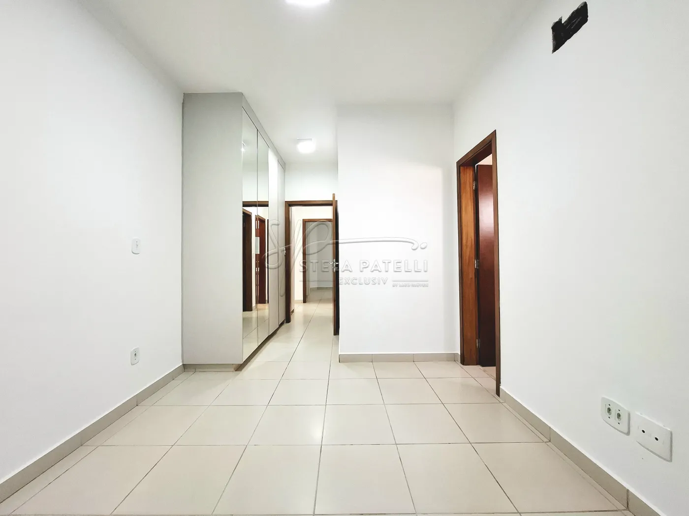 Alugar Apartamento / Padr&atilde;o em Ribeir&atilde;o Preto R$ 4.000,00 - Foto 13