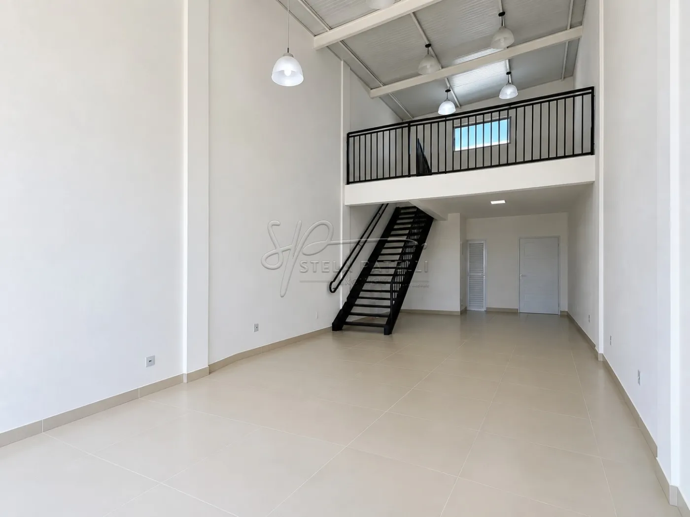 Alugar Comercial padr&atilde;o / Loja em Ribeir&atilde;o Preto R$ 5.000,00 - Foto 2