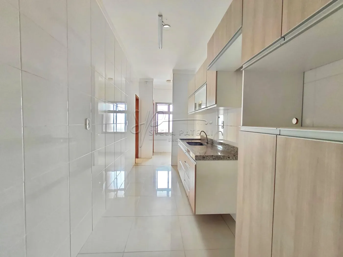 Alugar Apartamento / Padr&atilde;o em Ribeir&atilde;o Preto R$ 4.000,00 - Foto 12