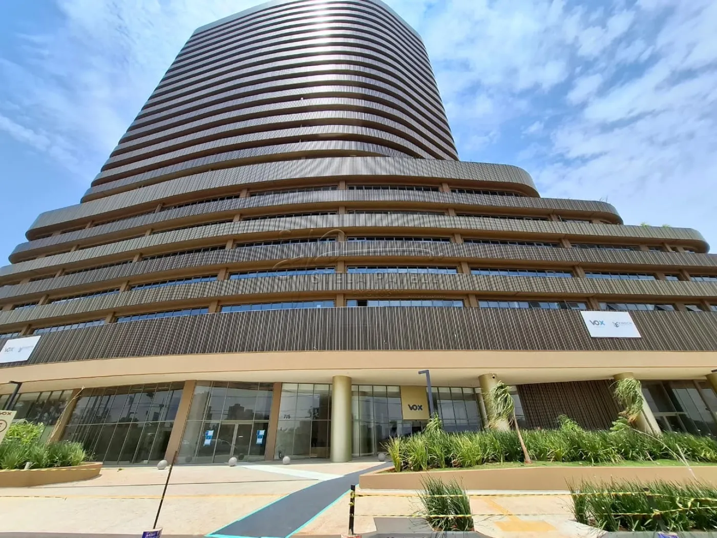 Alugar Comercial condom&iacute;nio / Escrit&oacute;rio - Loja em Ribeir&atilde;o Preto R$ 7.000,00 - Foto 1