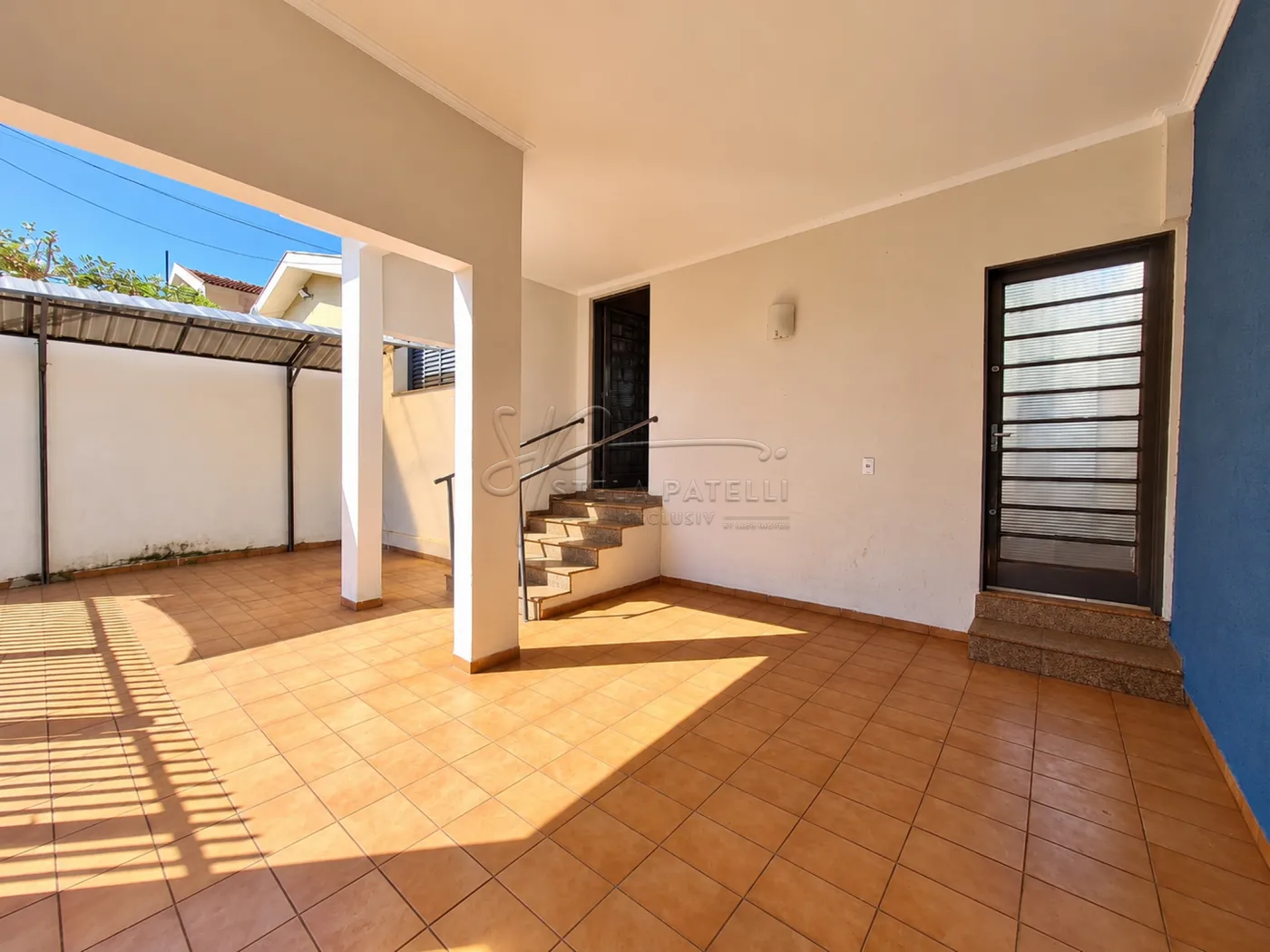 Alugar Casa / Padr&atilde;o em Ribeir&atilde;o Preto R$ 3.300,00 - Foto 1