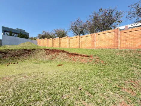 Terreno de 357m² à venda em condomínio - Jardim San Marco