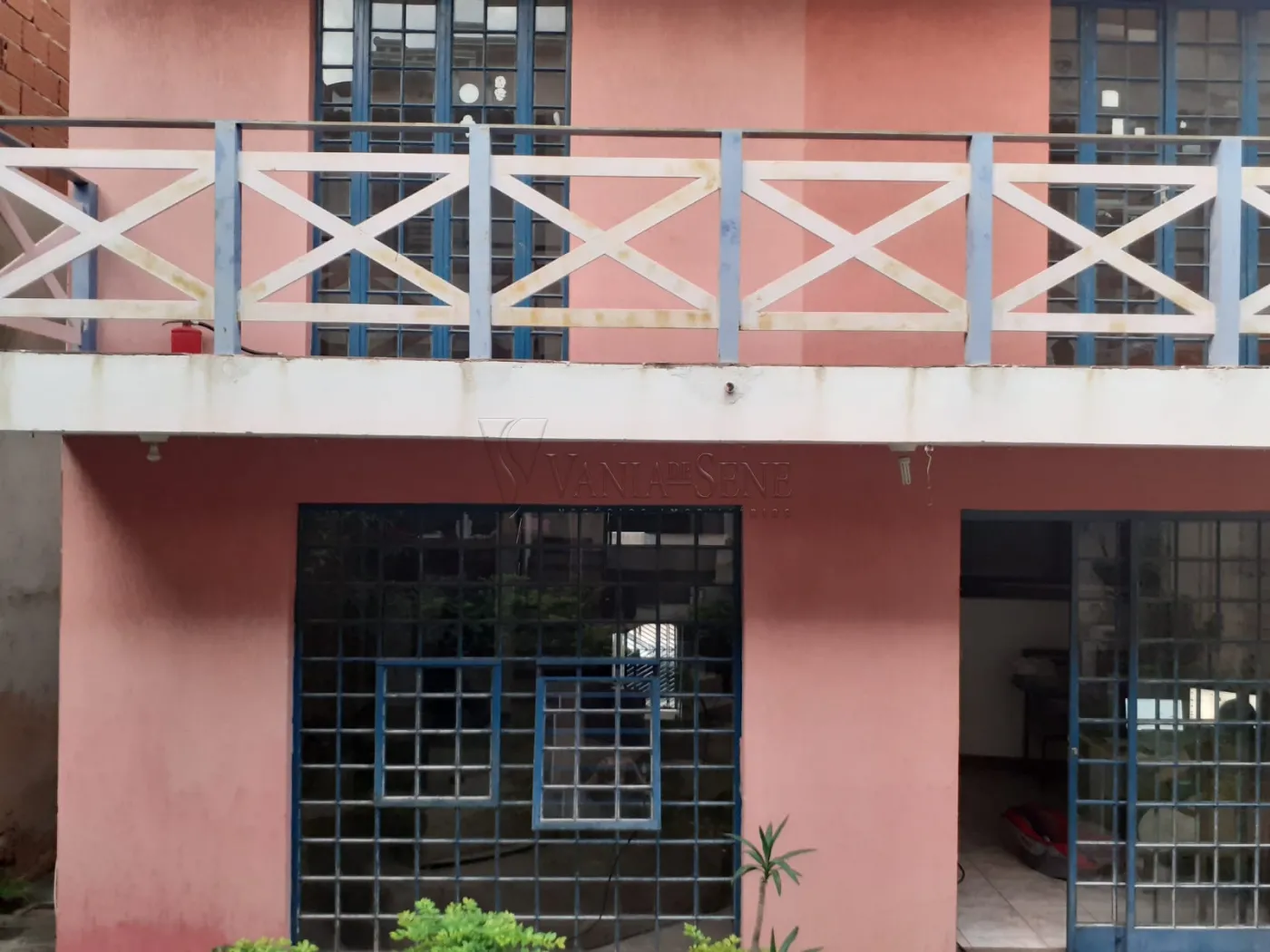 Comprar Casa / Padr&atilde;o em S&atilde;o Jos&eacute; dos Campos R$ 700.000,00 - Foto 2