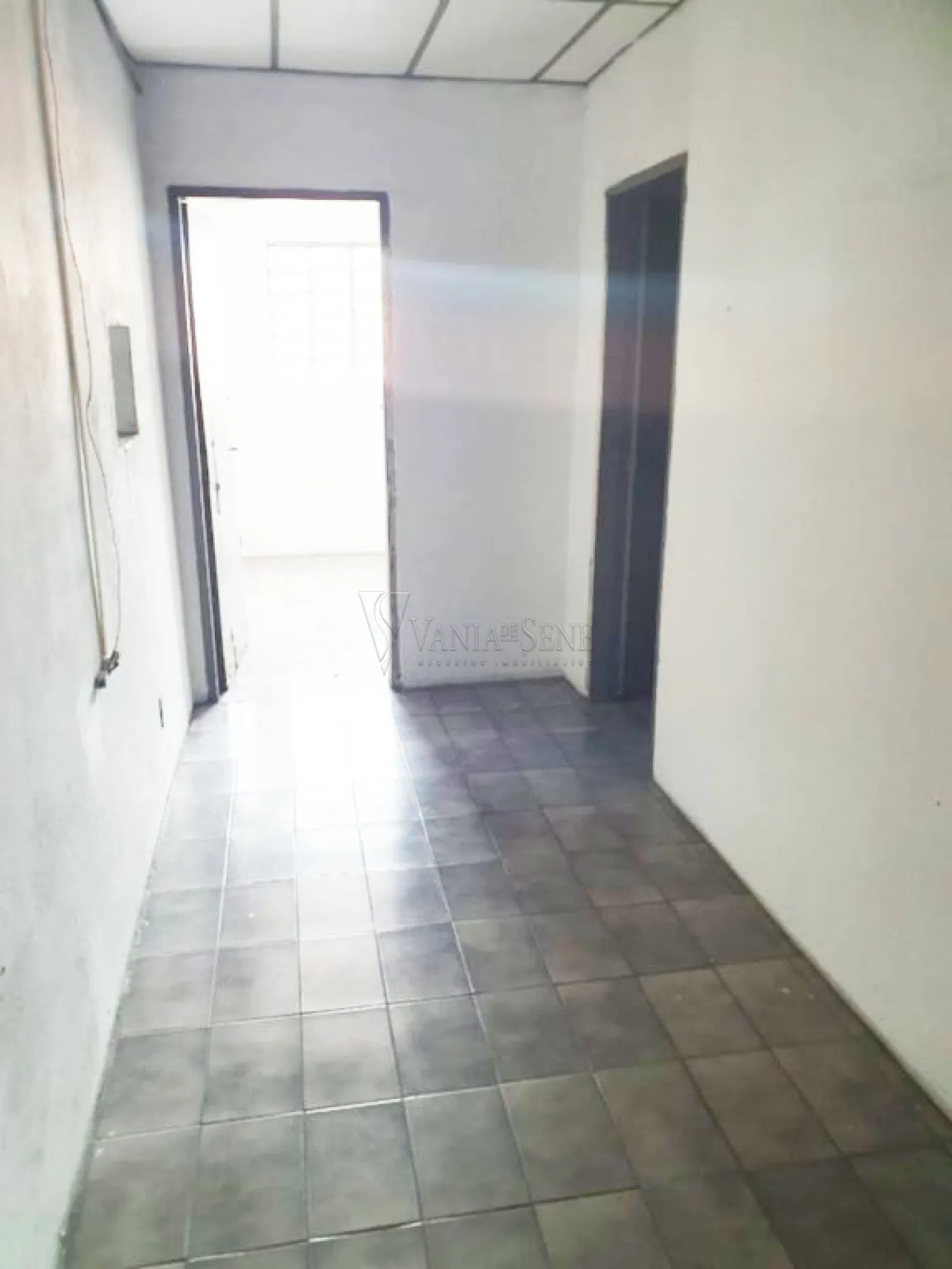 Alugar Comercial / Galp&atilde;o em S&atilde;o Jos&eacute; dos Campos R$ 5.000,00 - Foto 6