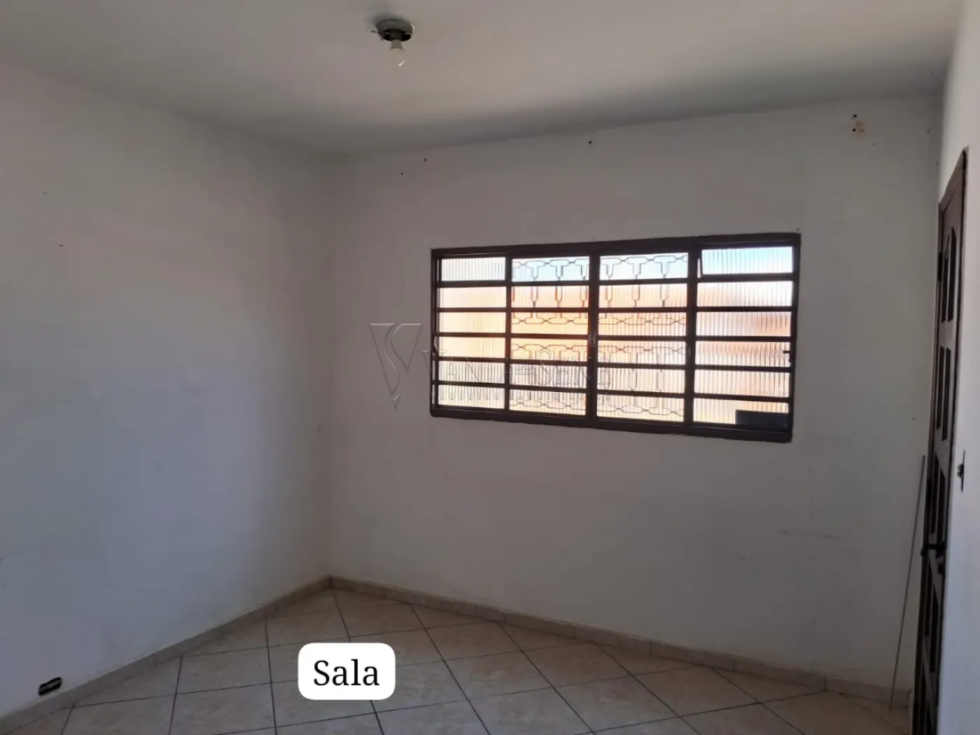 Comprar Casa / Padr&atilde;o em S&atilde;o Jos&eacute; dos Campos R$ 640.000,00 - Foto 4