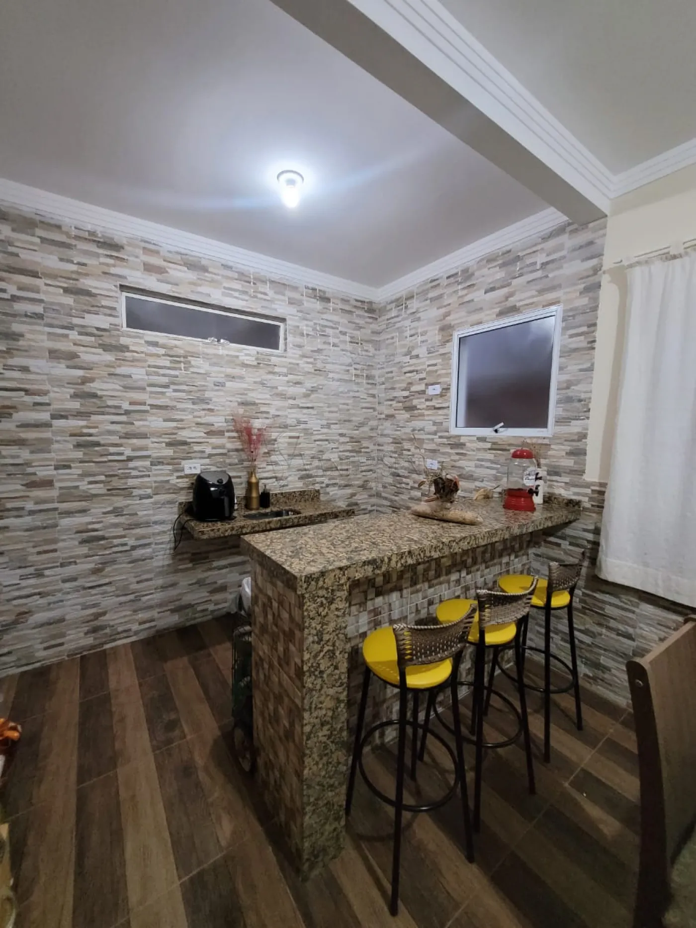 Comprar Casa / Padr&atilde;o em S&atilde;o Jos&eacute; dos Campos R$ 575.000,00 - Foto 6