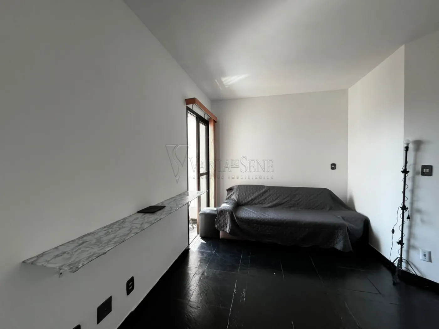 Alugar Apartamento / Padr&atilde;o em S&atilde;o Jos&eacute; dos Campos R$ 2.350,00 - Foto 6