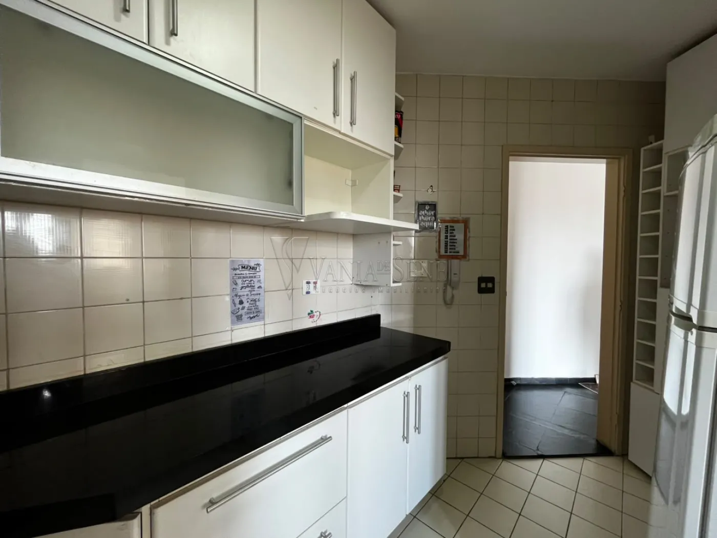Alugar Apartamento / Padr&atilde;o em S&atilde;o Jos&eacute; dos Campos R$ 2.350,00 - Foto 7