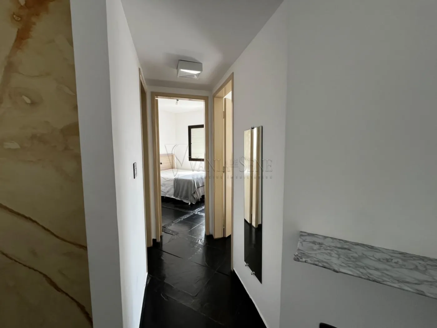Alugar Apartamento / Padr&atilde;o em S&atilde;o Jos&eacute; dos Campos R$ 2.350,00 - Foto 11