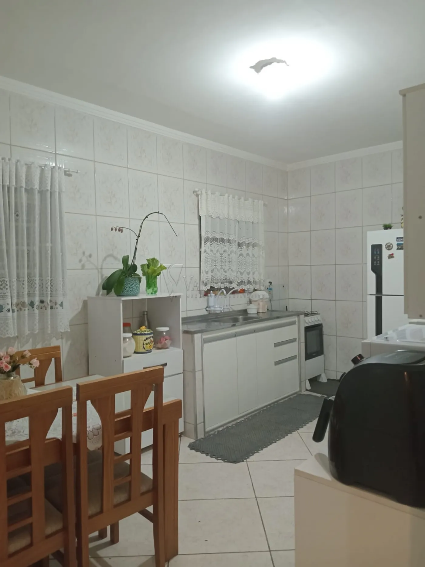 Comprar Casa / Padr&atilde;o em S&atilde;o Jos&eacute; dos Campos R$ 455.000,00 - Foto 11