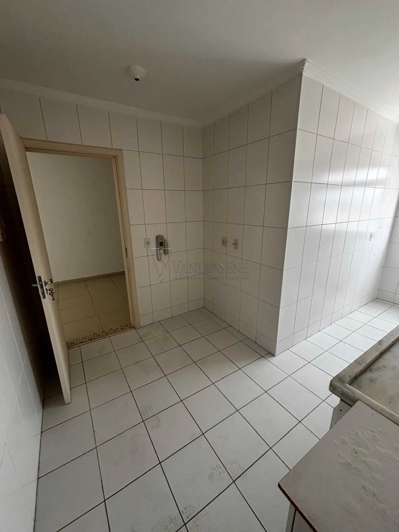 Alugar Apartamento / Padr&atilde;o em S&atilde;o Jos&eacute; dos Campos R$ 3.200,00 - Foto 5