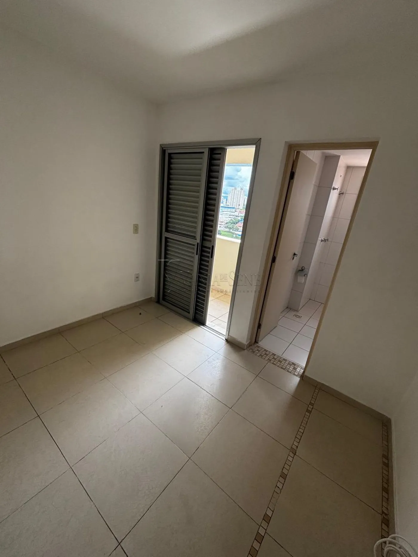 Alugar Apartamento / Padr&atilde;o em S&atilde;o Jos&eacute; dos Campos R$ 3.200,00 - Foto 11