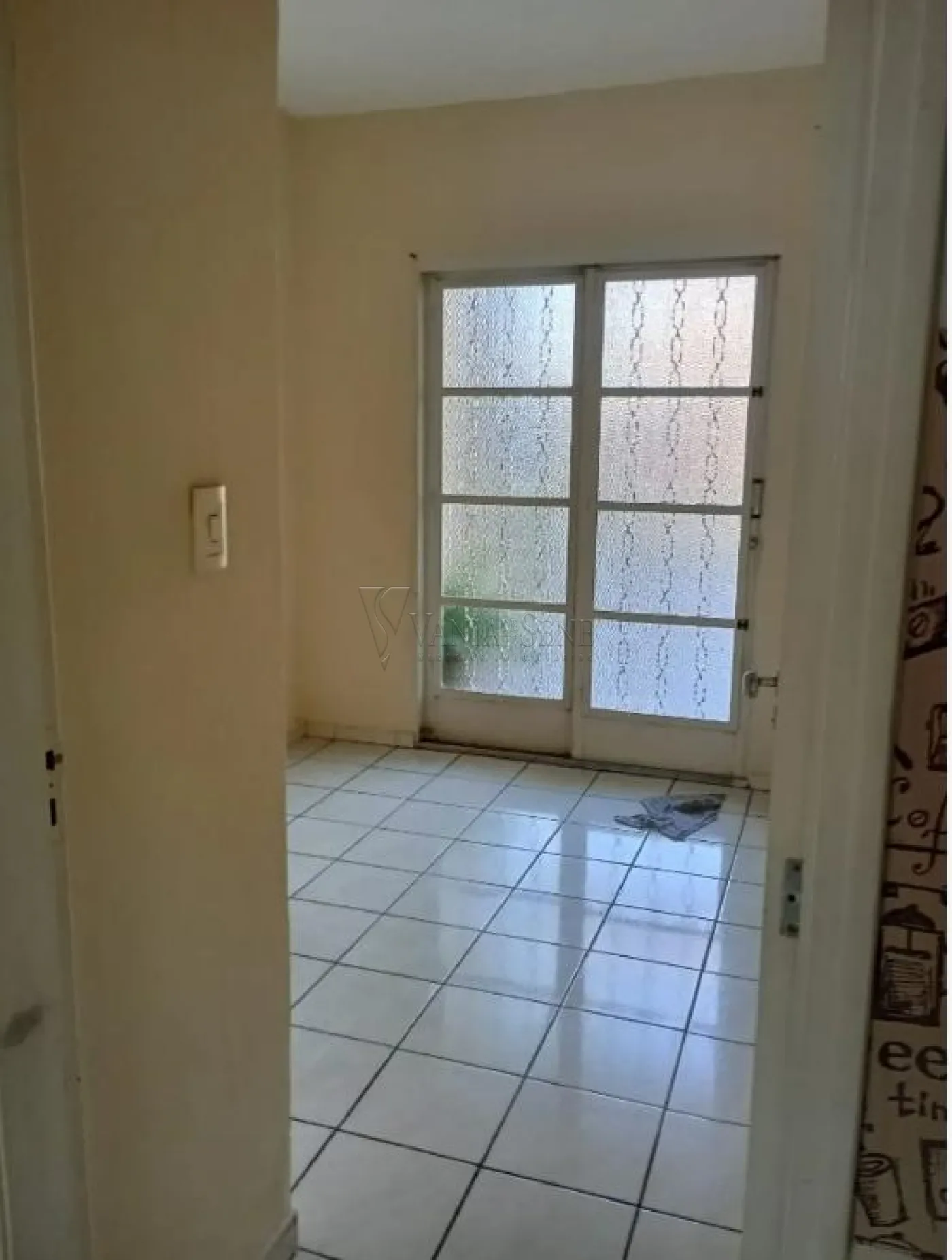 Alugar Casa / Padr&atilde;o em S&atilde;o Jos&eacute; dos Campos R$ 3.600,00 - Foto 3