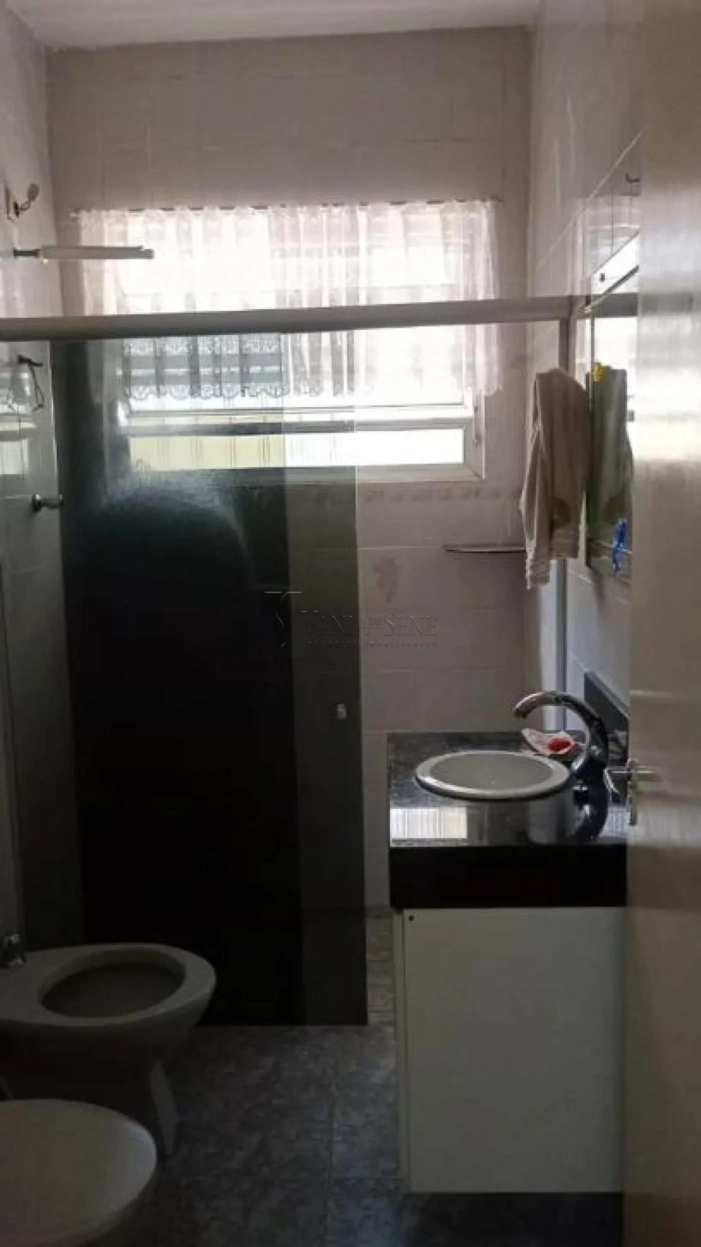 Alugar Casa / Padr&atilde;o em S&atilde;o Jos&eacute; dos Campos R$ 3.600,00 - Foto 4