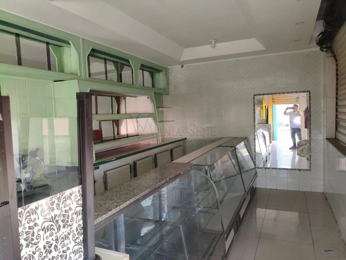 Alugar Comercial / Pr&eacute;dio em S&atilde;o Jos&eacute; dos Campos R$ 4.000,00 - Foto 3