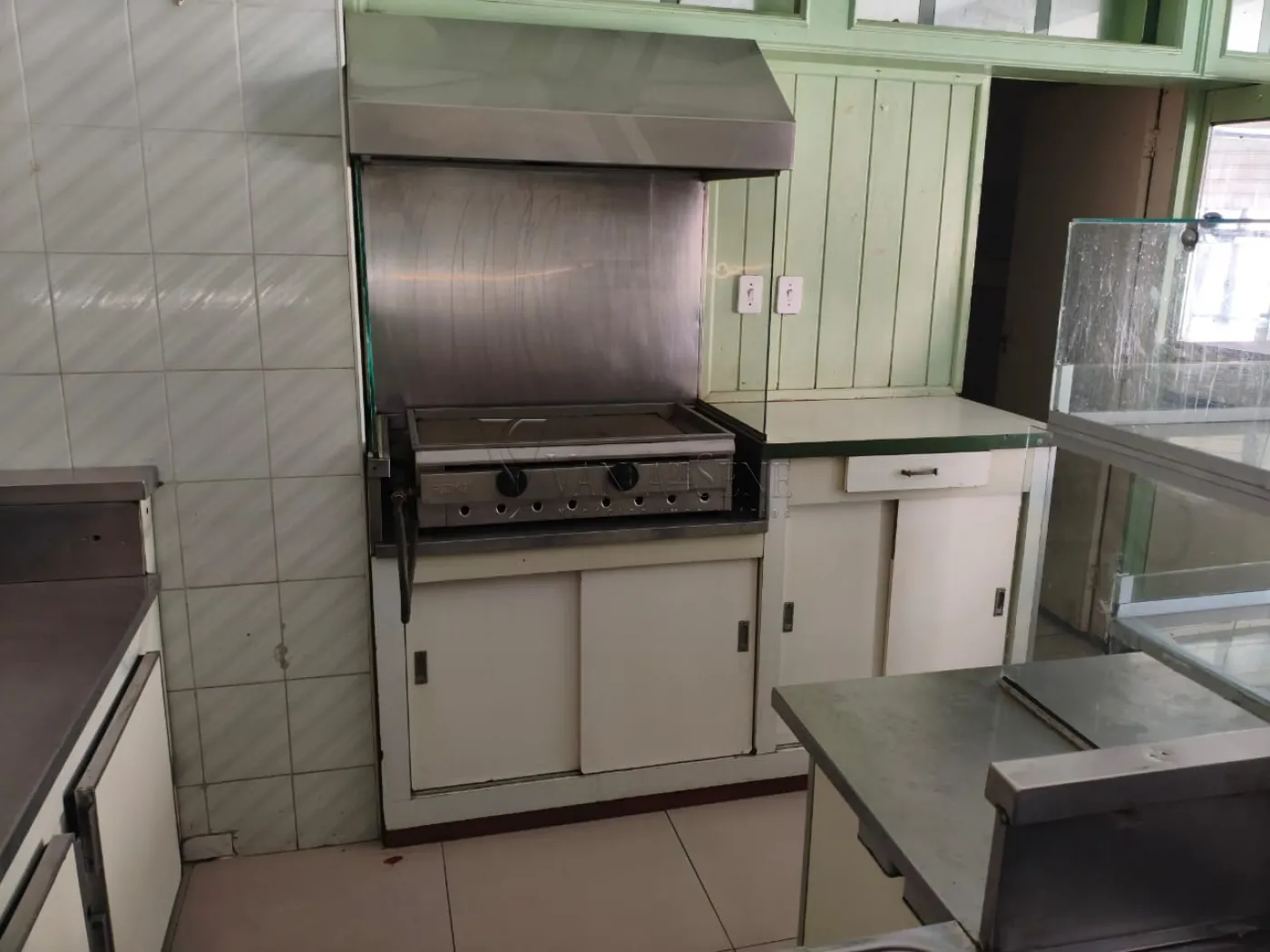 Alugar Comercial / Pr&eacute;dio em S&atilde;o Jos&eacute; dos Campos R$ 4.000,00 - Foto 7