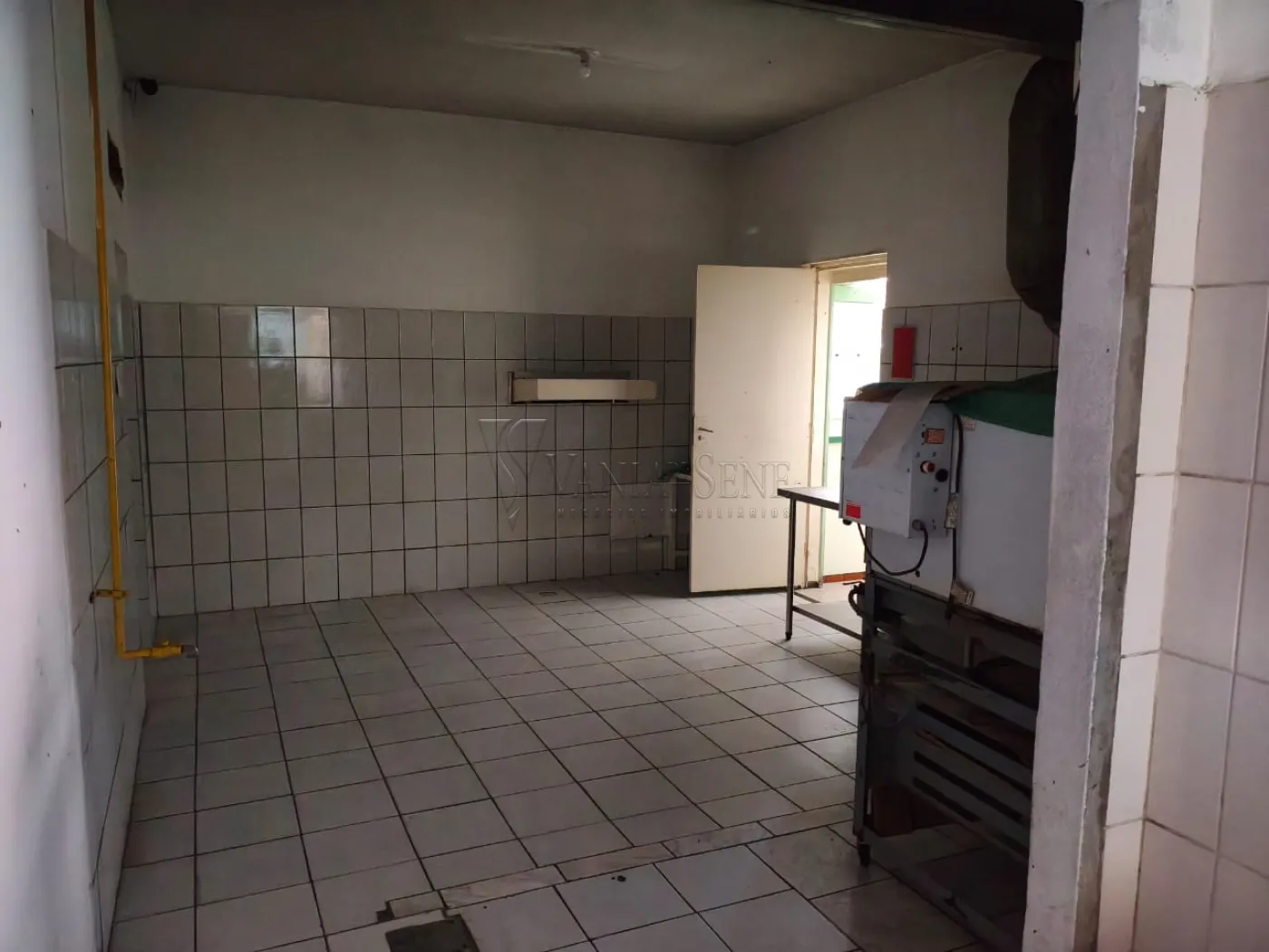Alugar Comercial / Pr&eacute;dio em S&atilde;o Jos&eacute; dos Campos R$ 4.000,00 - Foto 25
